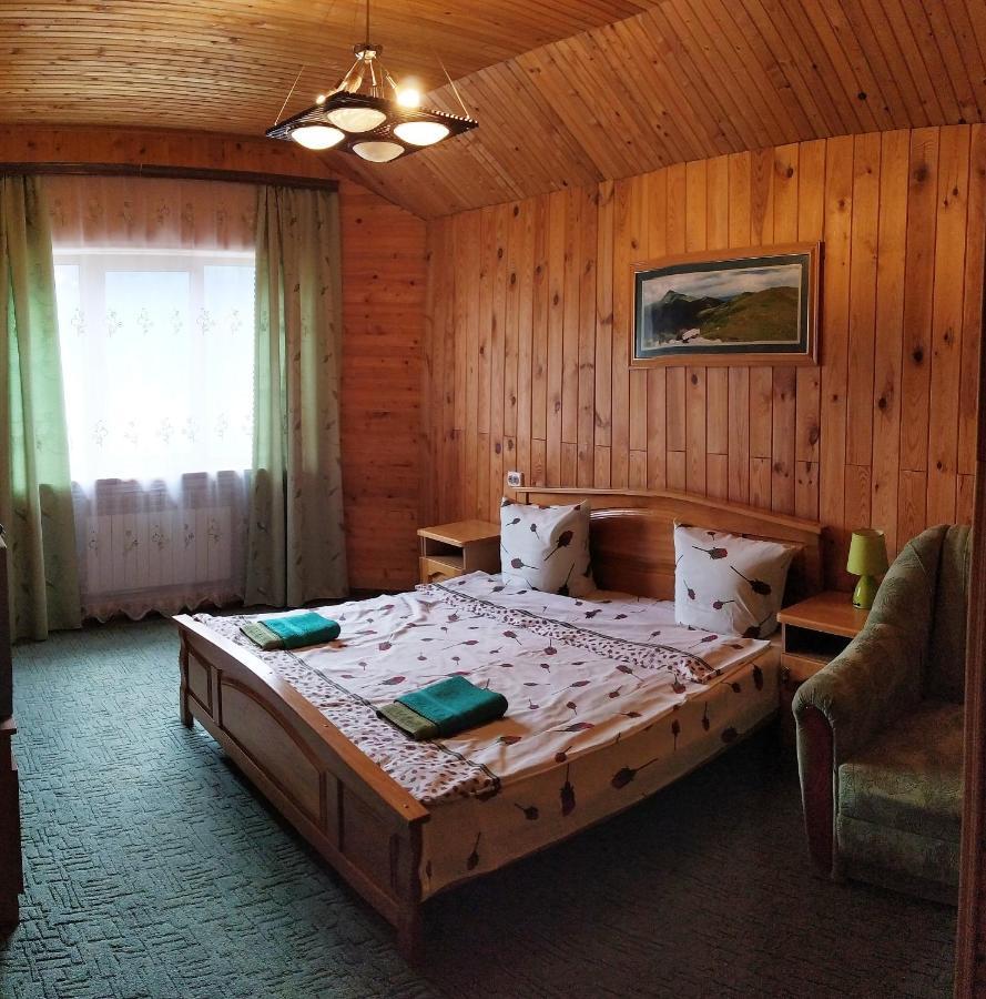 Guest House Shafran ยาเรมชา ภายนอก รูปภาพ