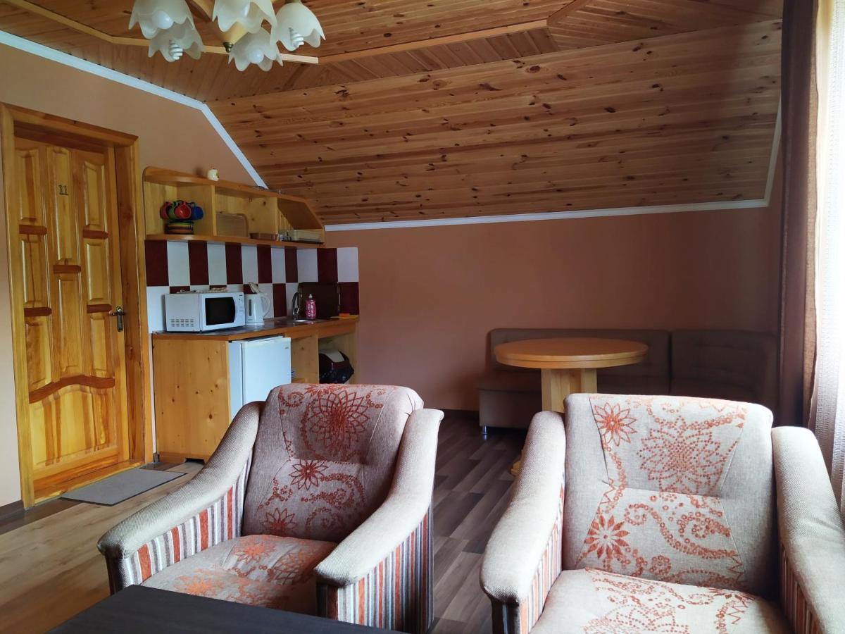 Guest House Shafran ยาเรมชา ภายนอก รูปภาพ